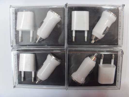 ミニ 3 で 1 5 v 1 a の出力エネルギー保存携帯の Apple の iPhone 車の充電器